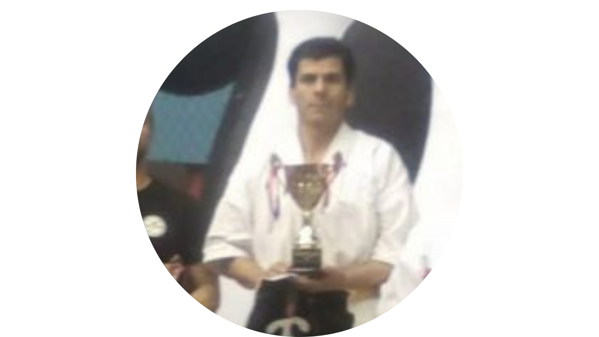 Senpai Carlos Muñoz